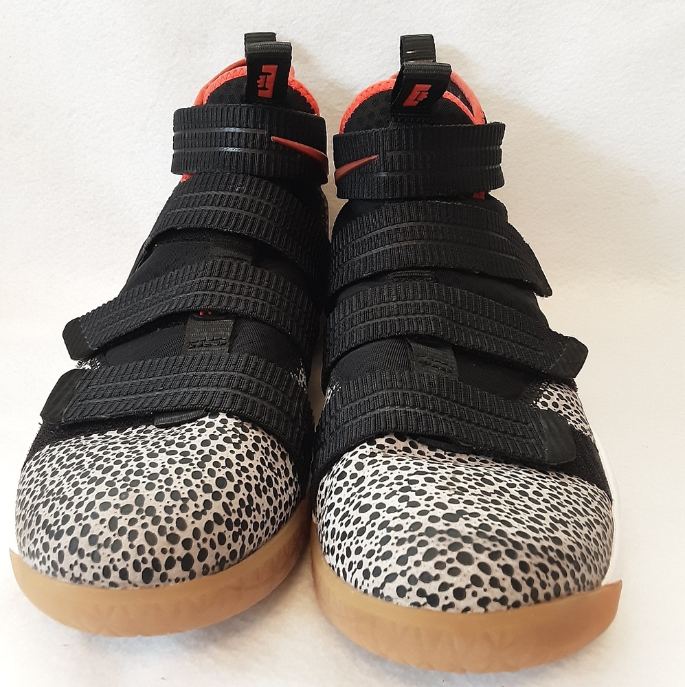 Nike Lebron Safari High Tops - Picture 2 of 12